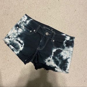 American Eagle Black and White TieDye Shortie